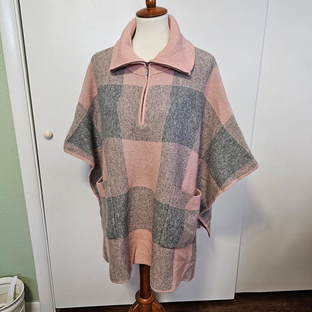 Cozy Anthropologie Poncho Sweater Open Sides - Pink & Gray Colorblock Plaid M/L